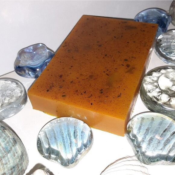 HANDCRAFTED TURMERIC MILK & HONEY MOISTURIZER SOAP BAR - Picture 4 of 5